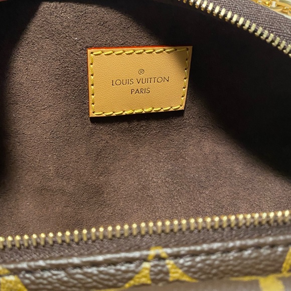 Louis Vuitton Brand New Mini Bum Bag - Picture 7 of 11